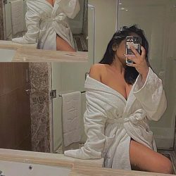 Körfez Escort Hande Arabada Görüşüyor